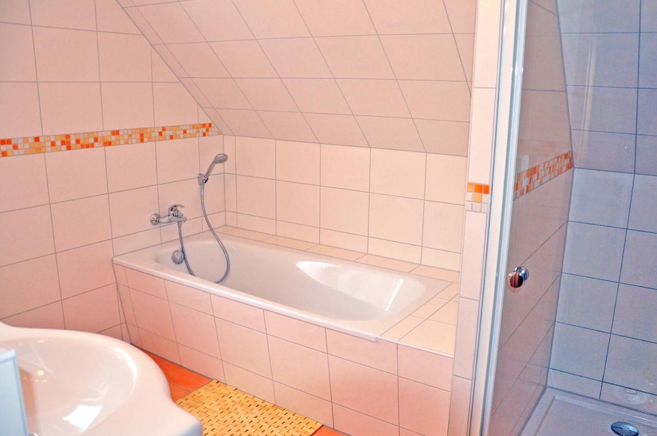 Ferienhaus Mueritzbrise / Og-Appartement Marienfelde ภายนอก รูปภาพ